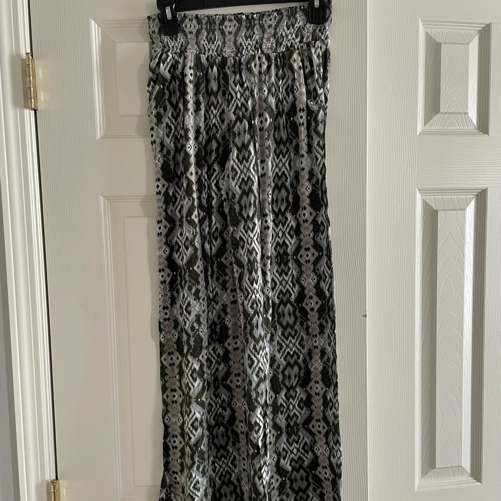 Comfy Wide Leg Pants Size Large